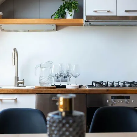 Beautiful Park View Duplex Studio In City Centre 아파트 헨트