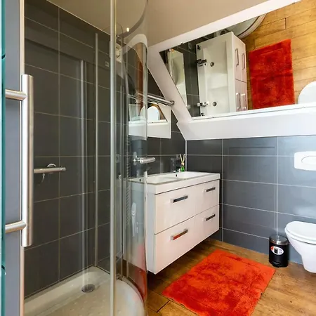 아파트 Beautiful Park View Duplex Studio In City Centre 헨트